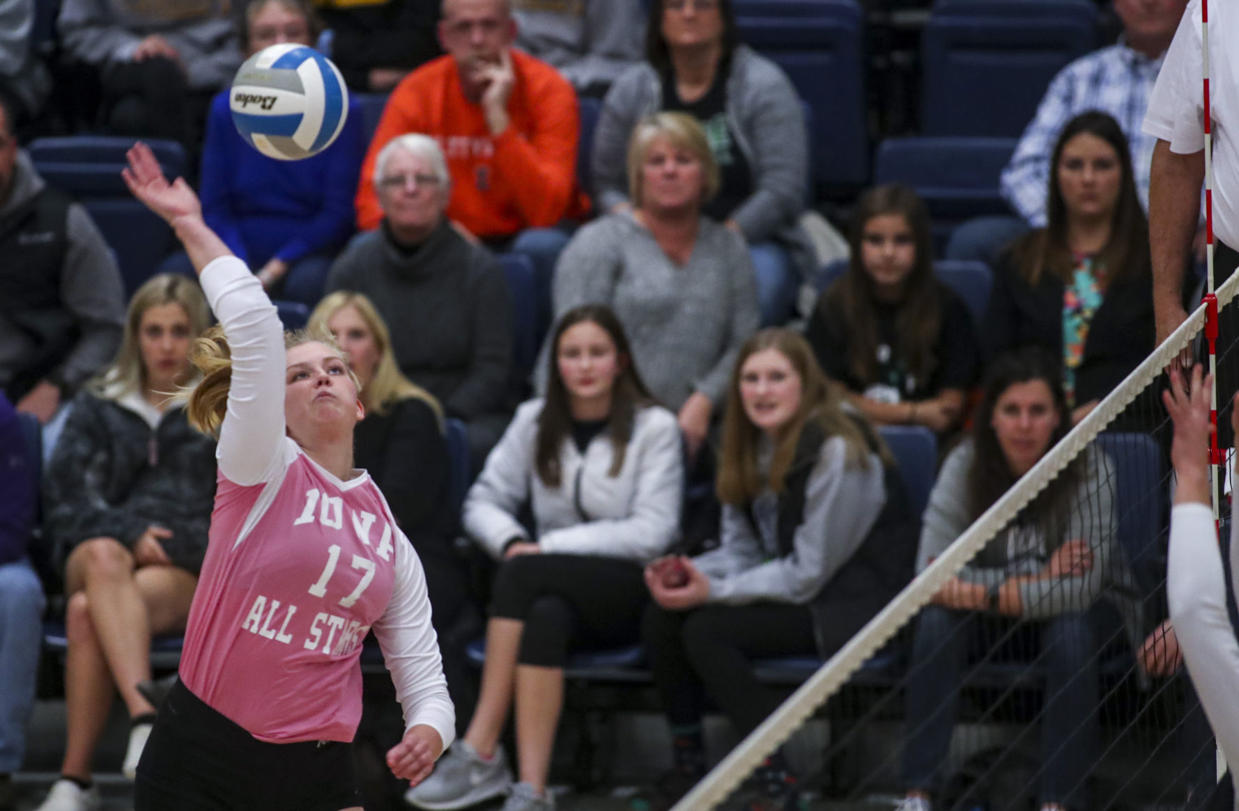 111918-volleyball-015